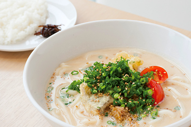 豆乳スープの鯵ラー油うどん